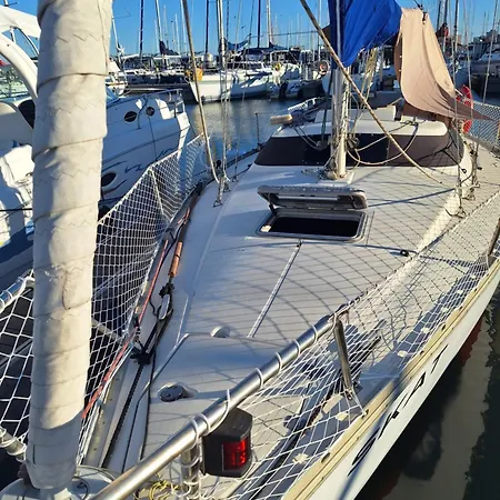 Hotel en barco Skat - Tesouro Na água